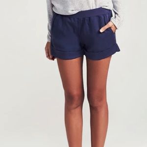 Faherty Navy Blue Roll-Hem Women's Shorts